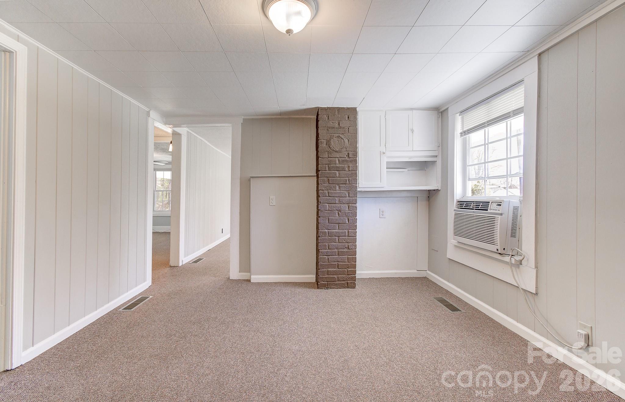 438 Loop Road Hendersonville NC 28792