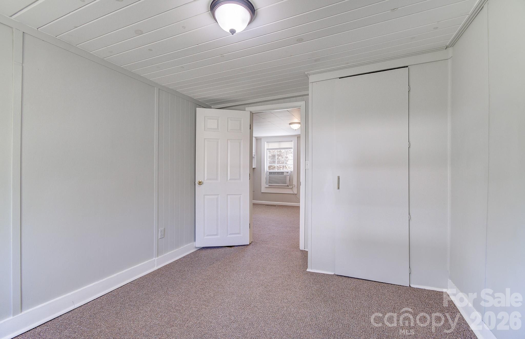 438 Loop Road Hendersonville NC 28792