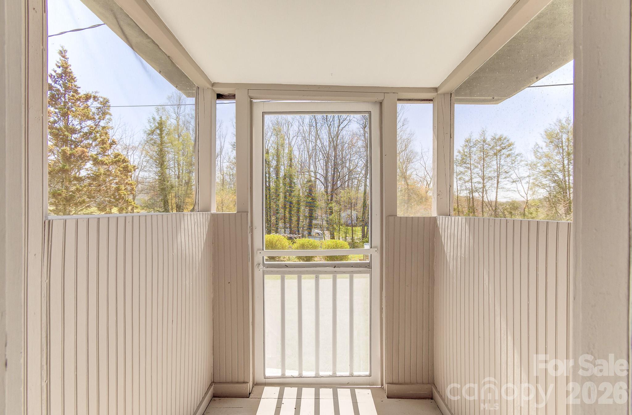 438 Loop Road Hendersonville NC 28792