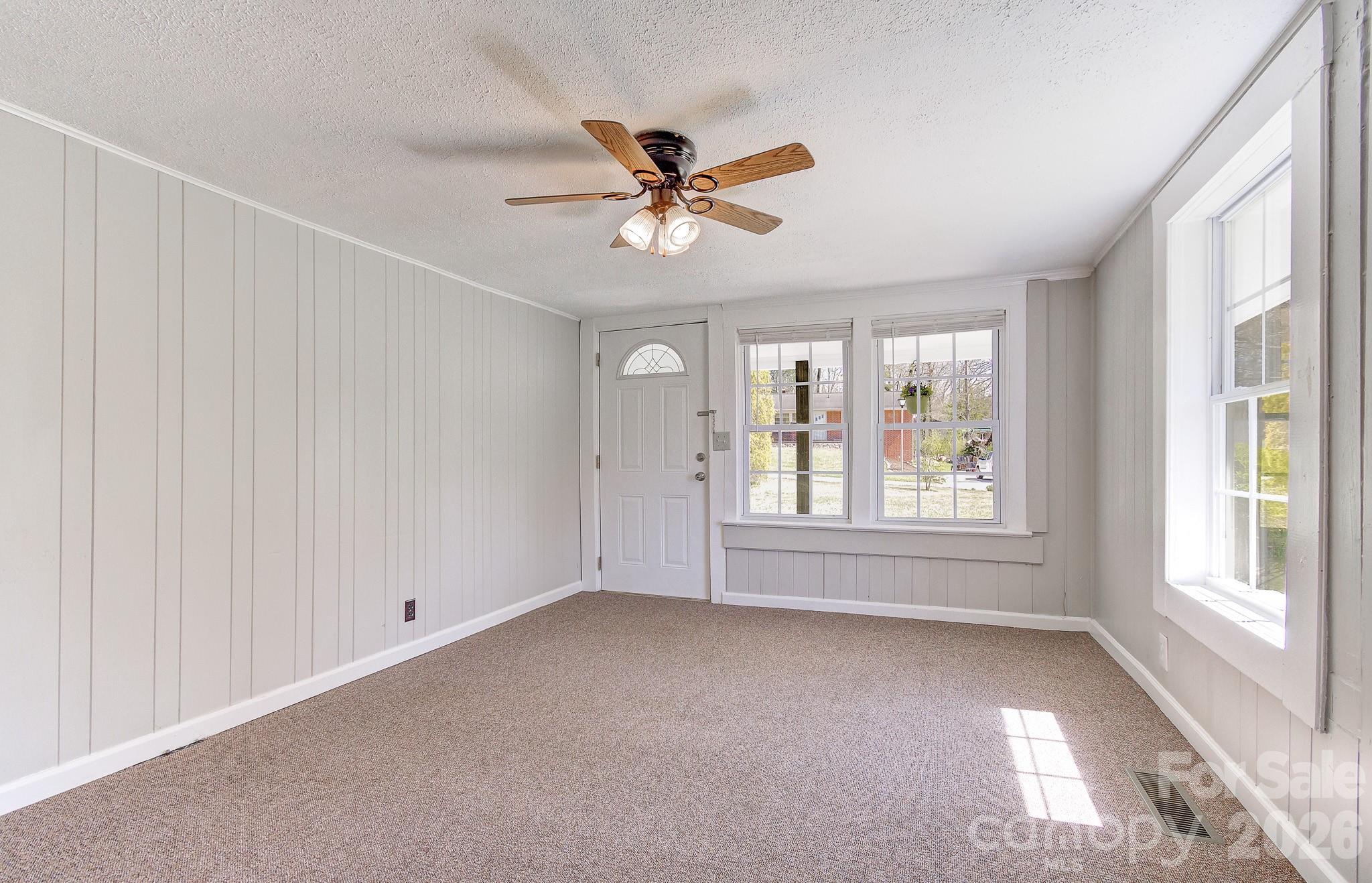 438 Loop Road Hendersonville NC 28792