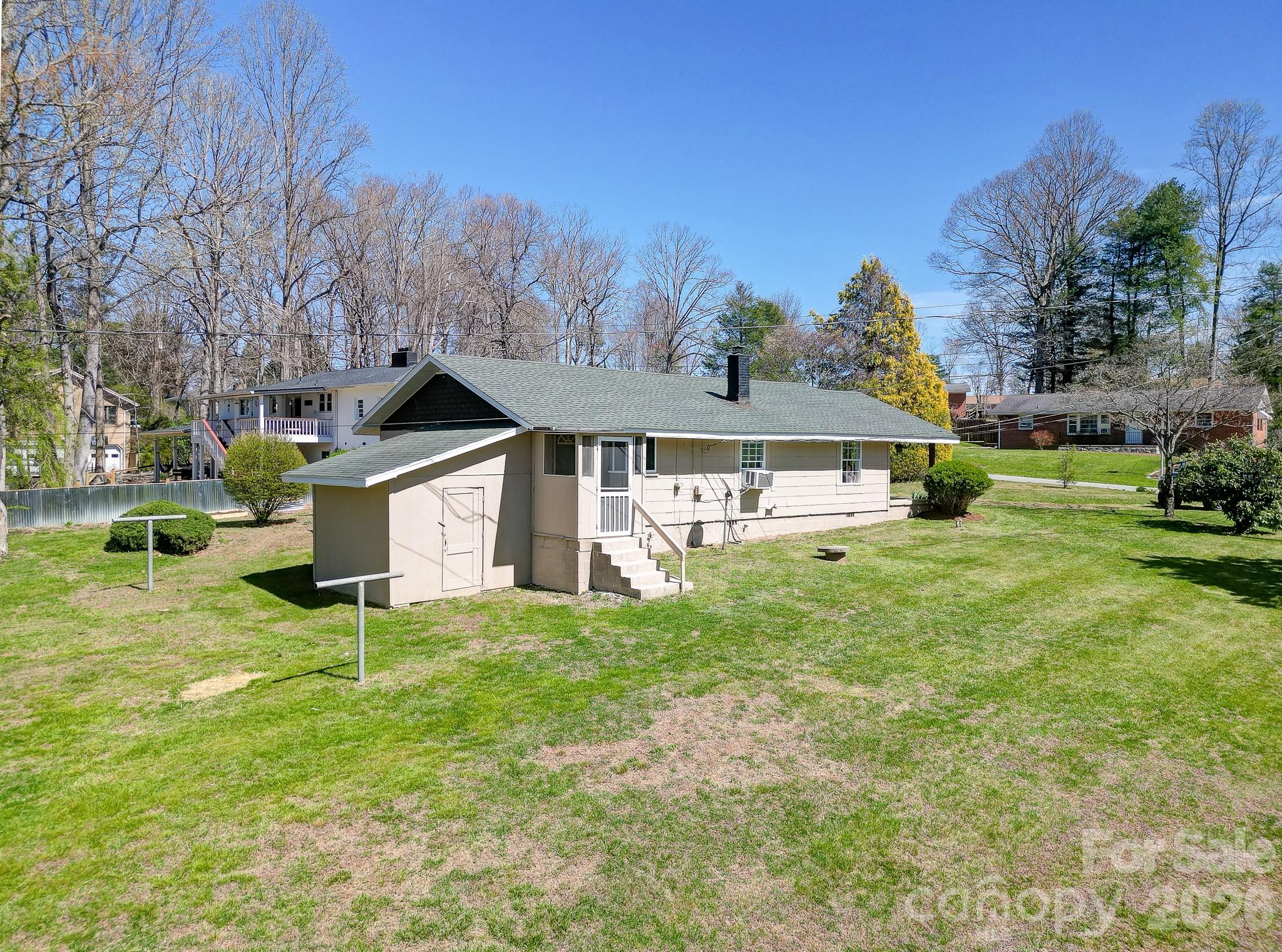 438 Loop Road Hendersonville NC 28792