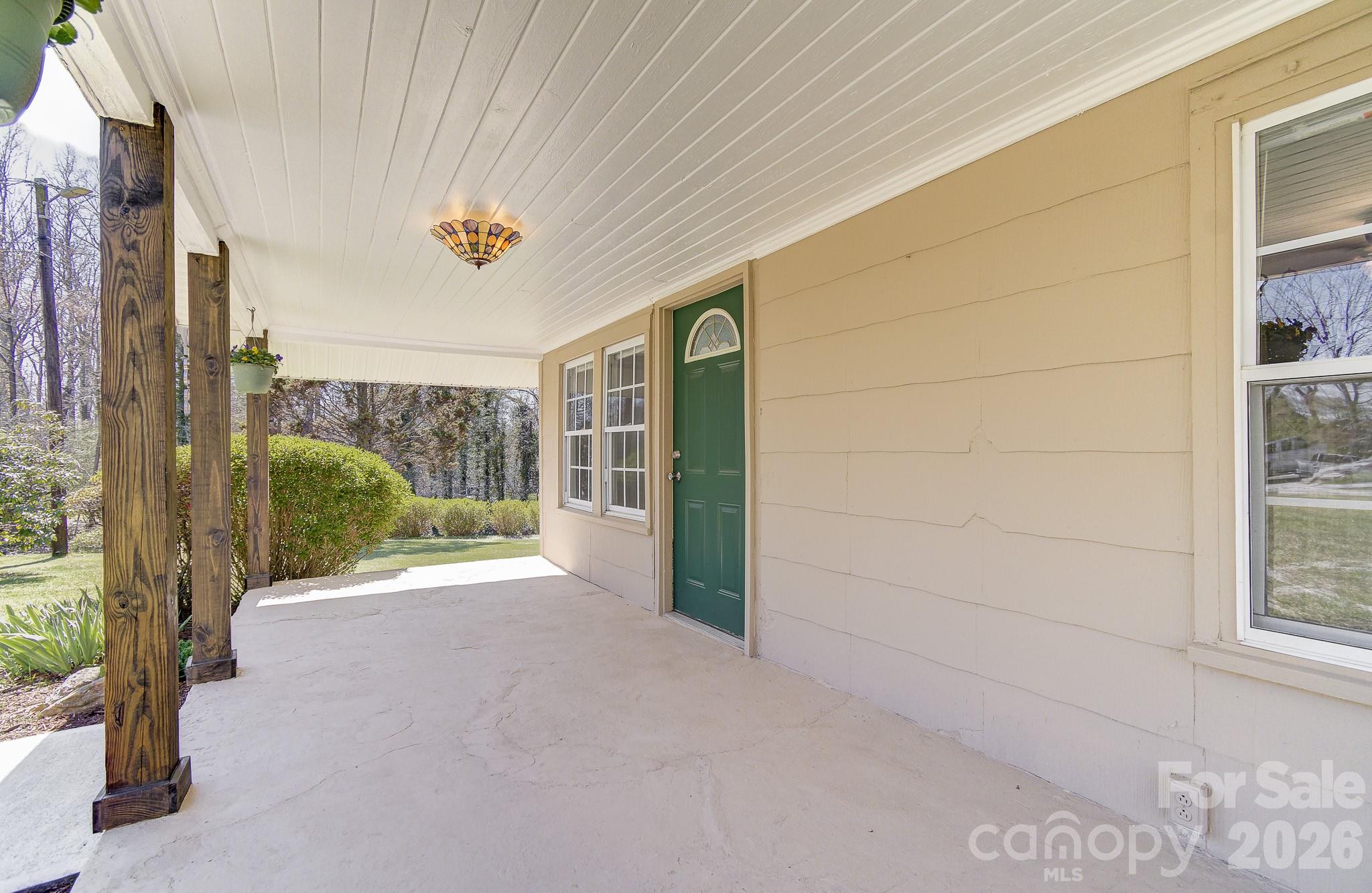 438 Loop Road Hendersonville NC 28792