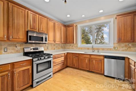 23 Clear Vista Drive Asheville NC 28805