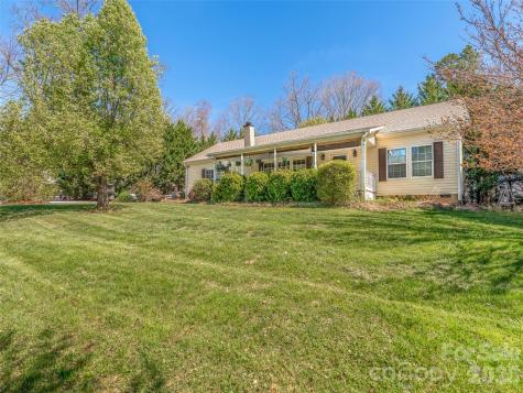 8 Jackson Cove Road Leicester NC 28748