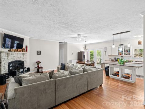 8 Jackson Cove Road Leicester NC 28748