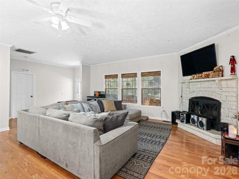 8 Jackson Cove Road Leicester NC 28748