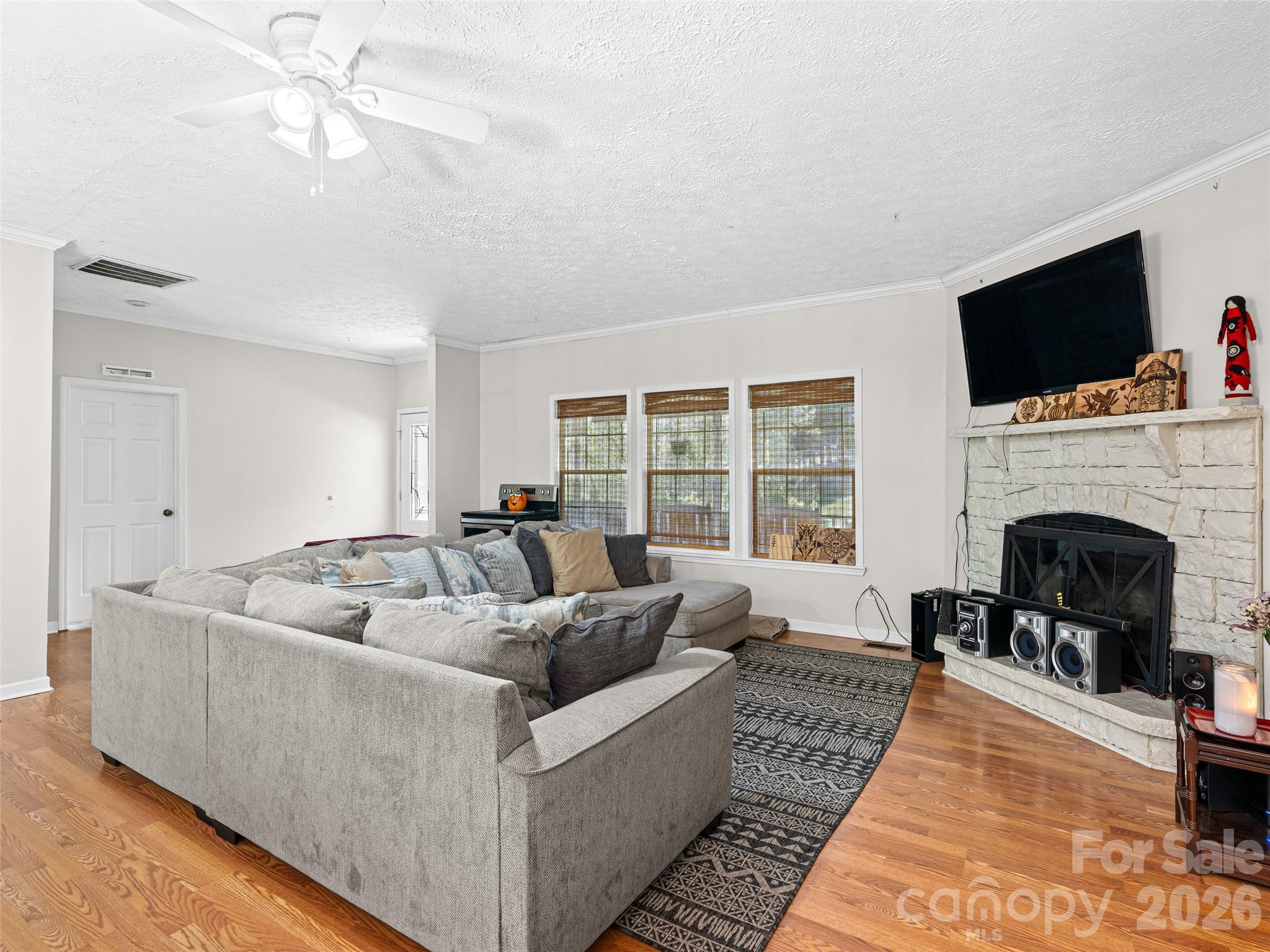 8 Jackson Cove Road Leicester NC 28748