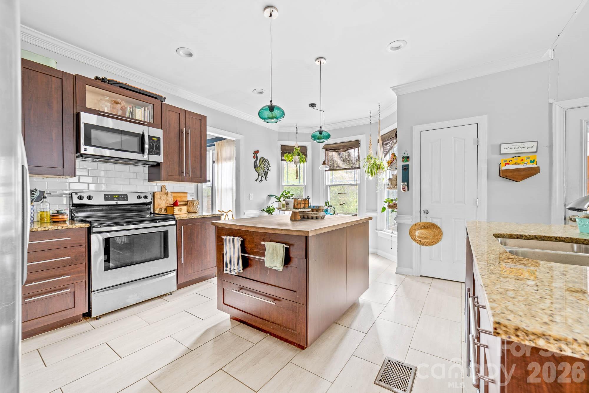 9907 Davis Lake Parkway Charlotte NC 28269