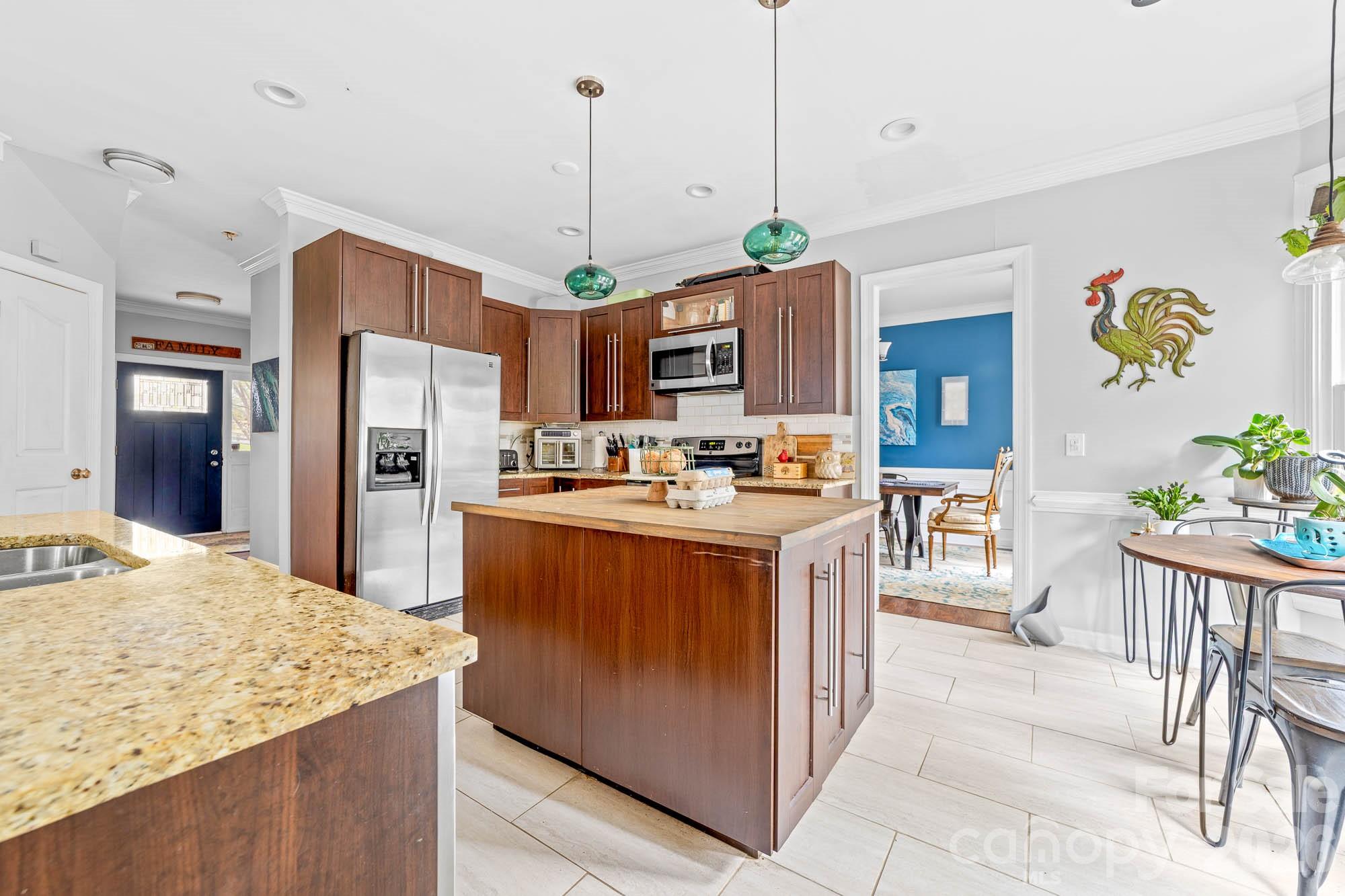 9907 Davis Lake Parkway Charlotte NC 28269