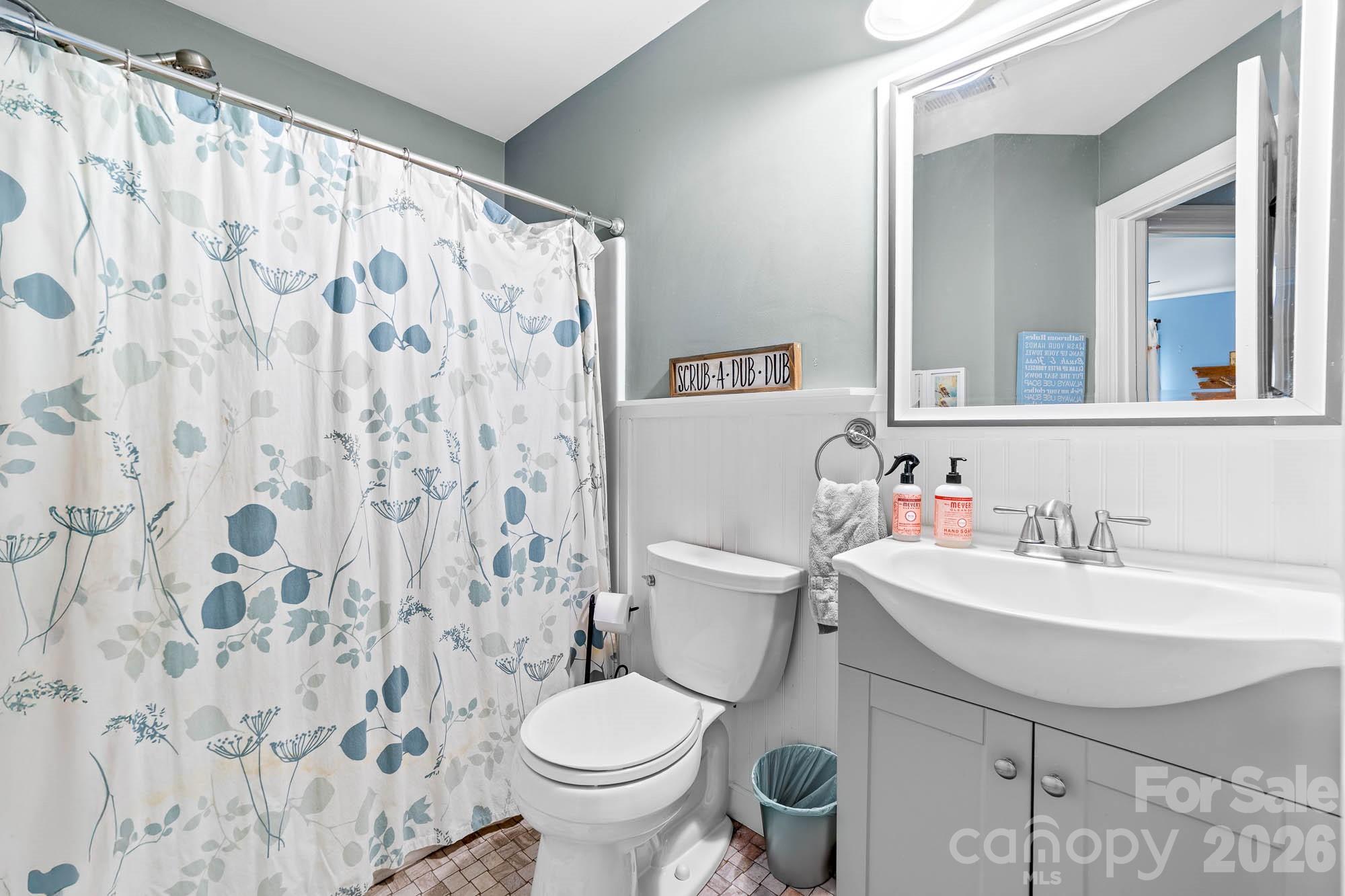9907 Davis Lake Parkway Charlotte NC 28269
