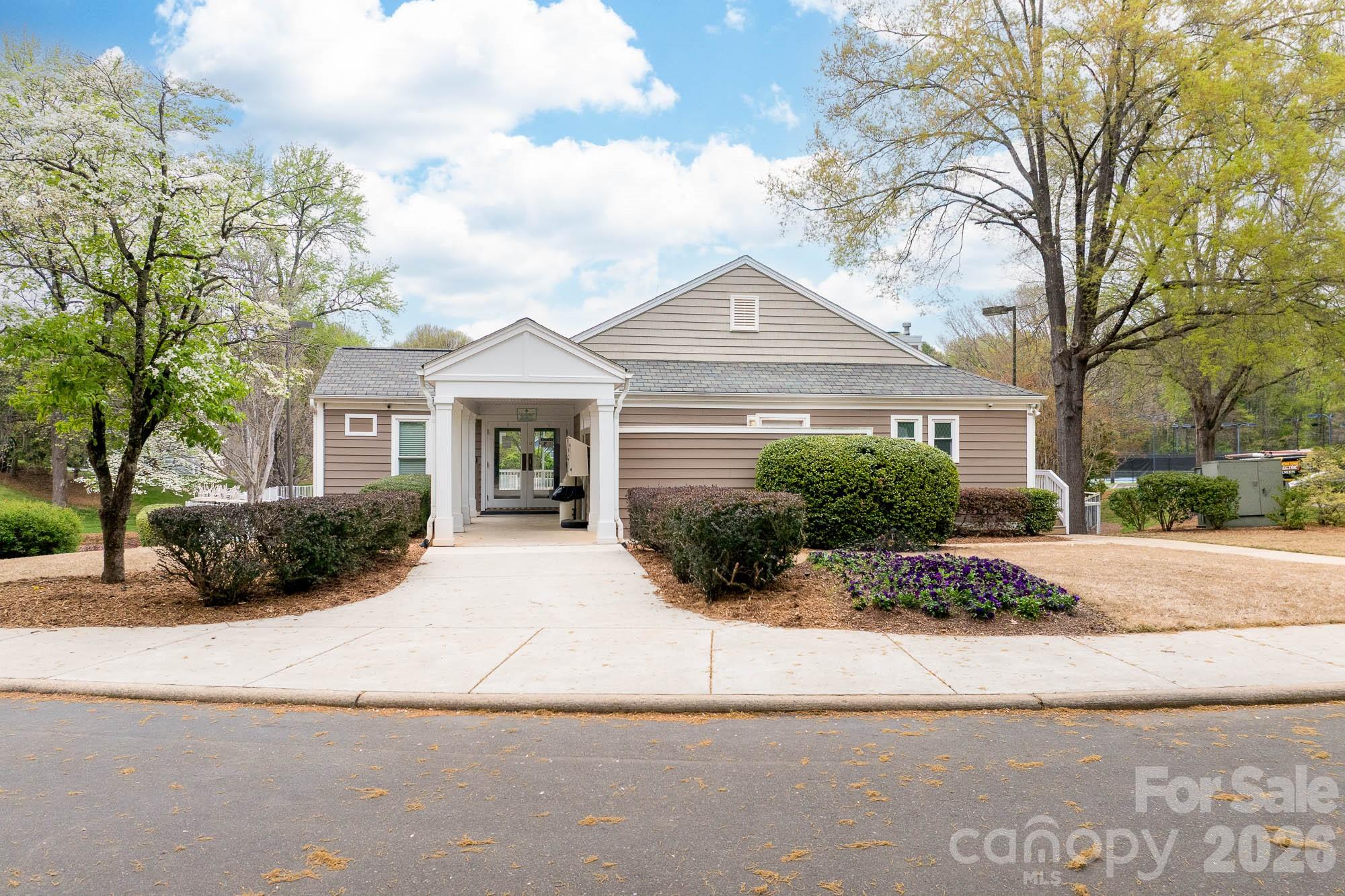 9907 Davis Lake Parkway Charlotte NC 28269