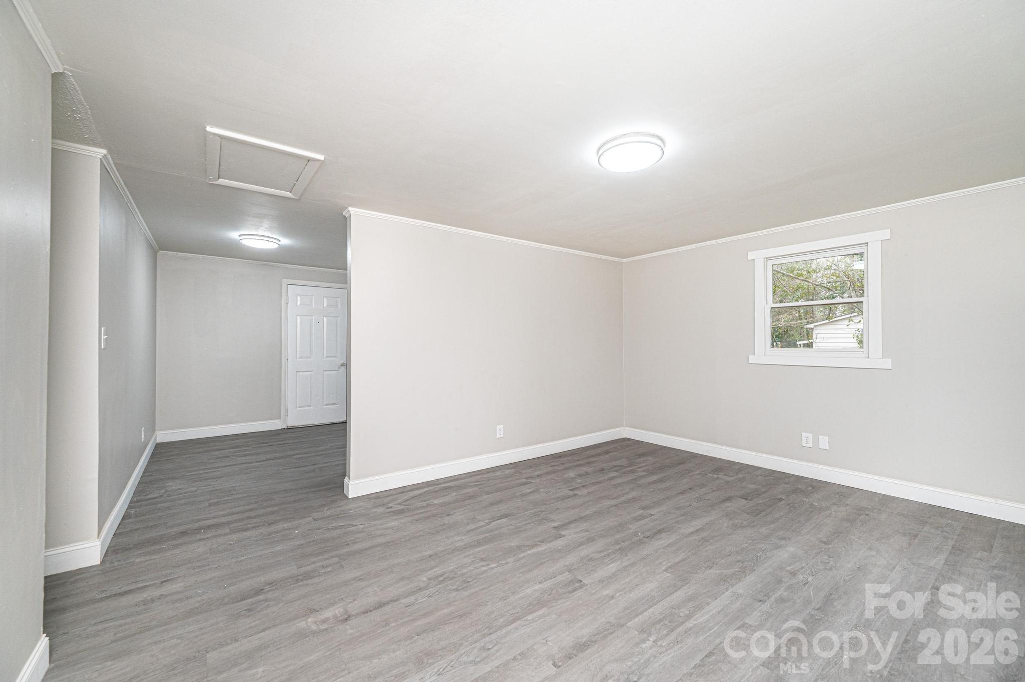 25 N Davis Avenue Newton NC 28658