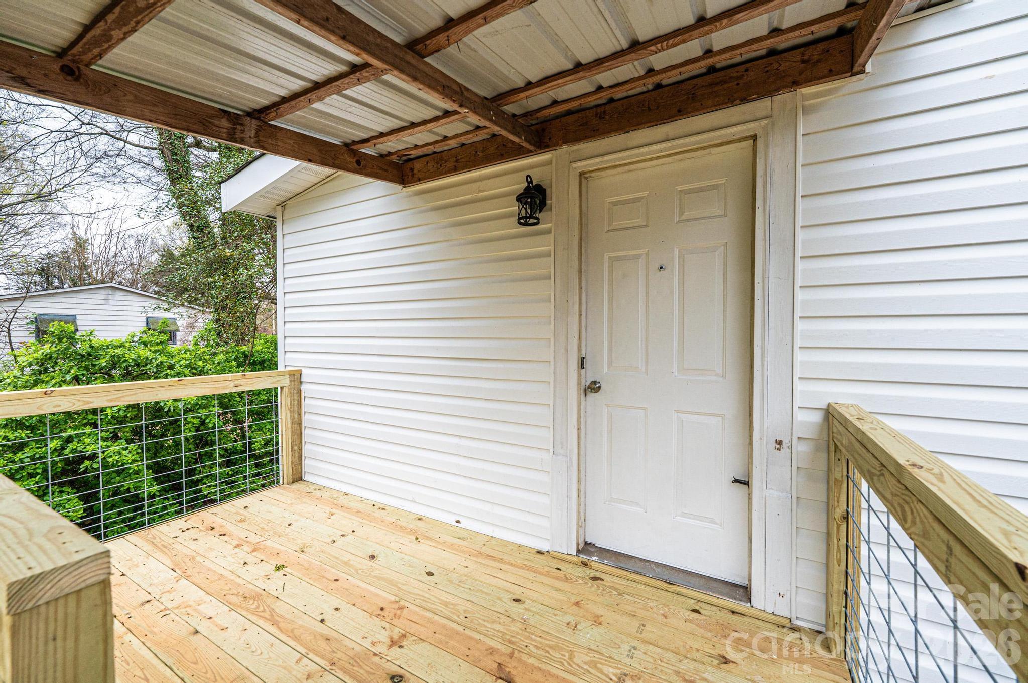 25 N Davis Avenue Newton NC 28658