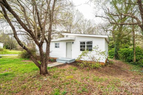 25 N Davis Avenue Newton NC 28658