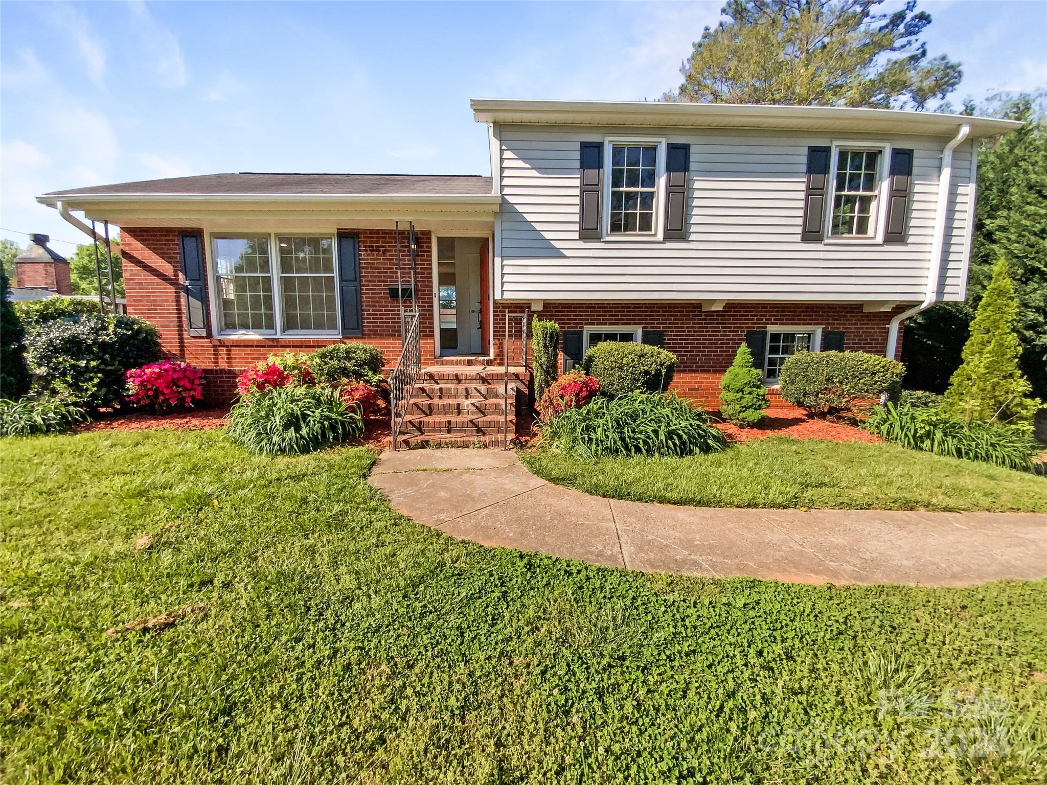1942 Townsend Avenue Charlotte NC 28205