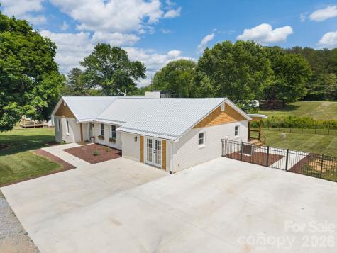 97 Paul Holland Road Canton NC 28716