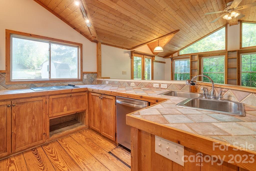 134 Onteora Boulevard Asheville NC 28803