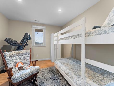 67 Ossarooga Court Brevard NC 28712