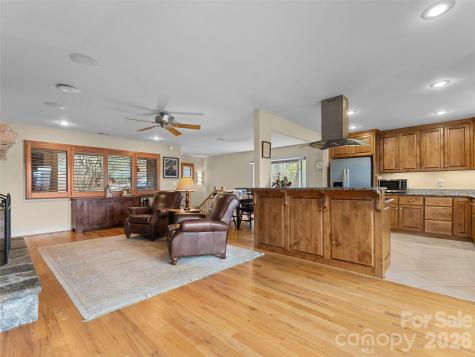 67 Ossarooga Court Brevard NC 28712