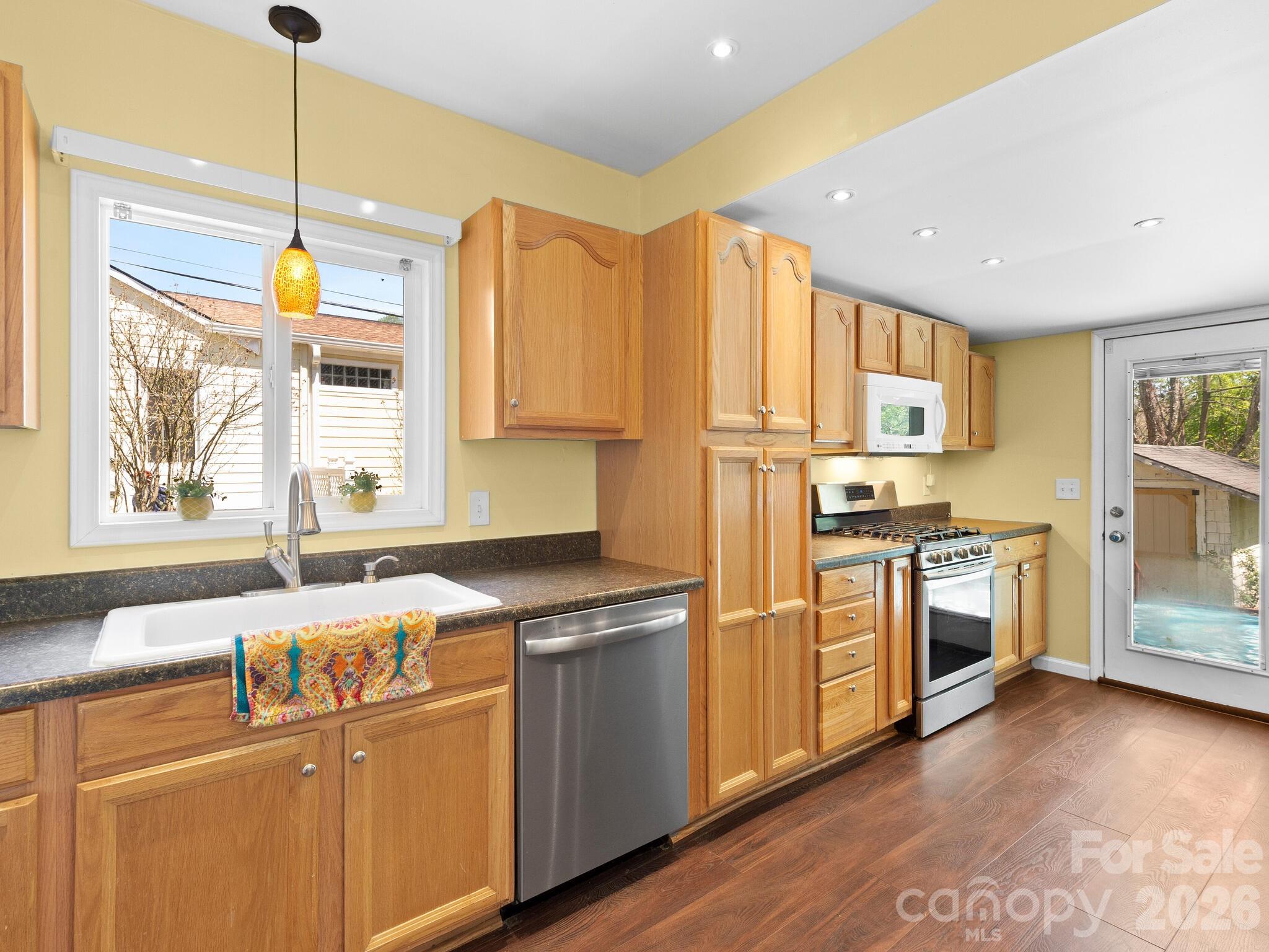 1614 Ridgewood Boulevard Hendersonville NC 28791