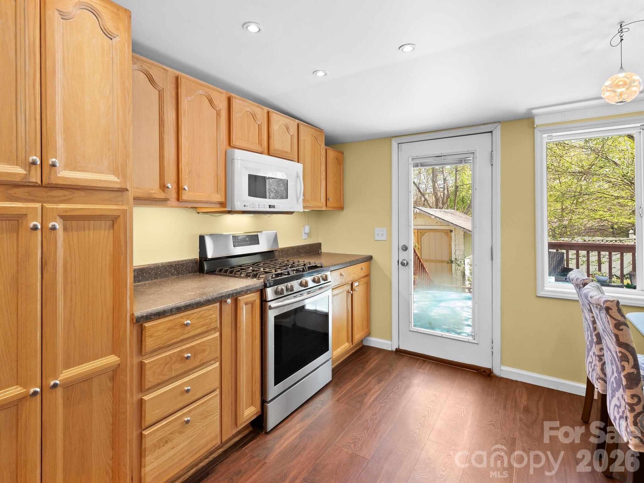 1614 Ridgewood Boulevard Hendersonville NC 28791