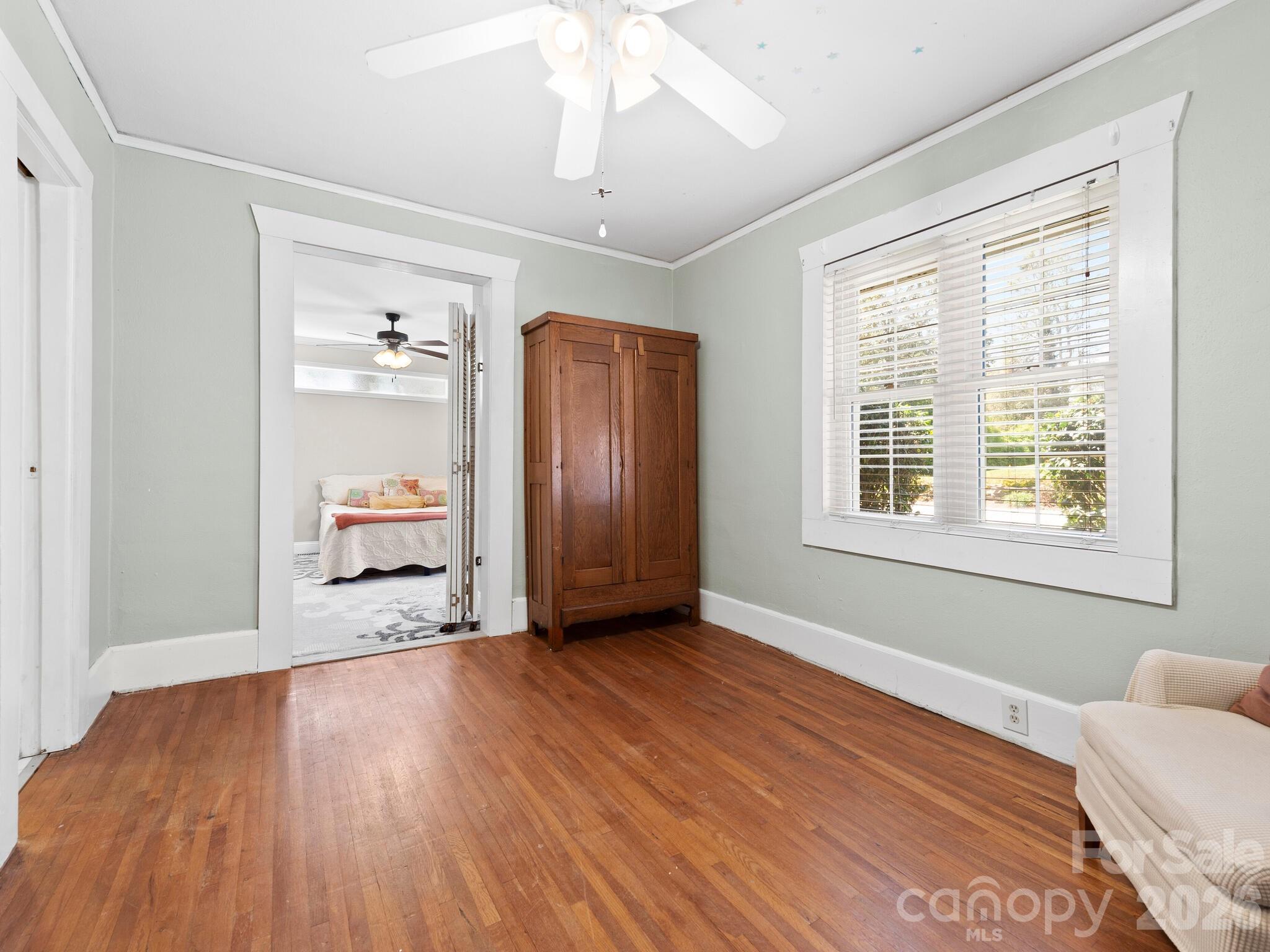 1614 Ridgewood Boulevard Hendersonville NC 28791