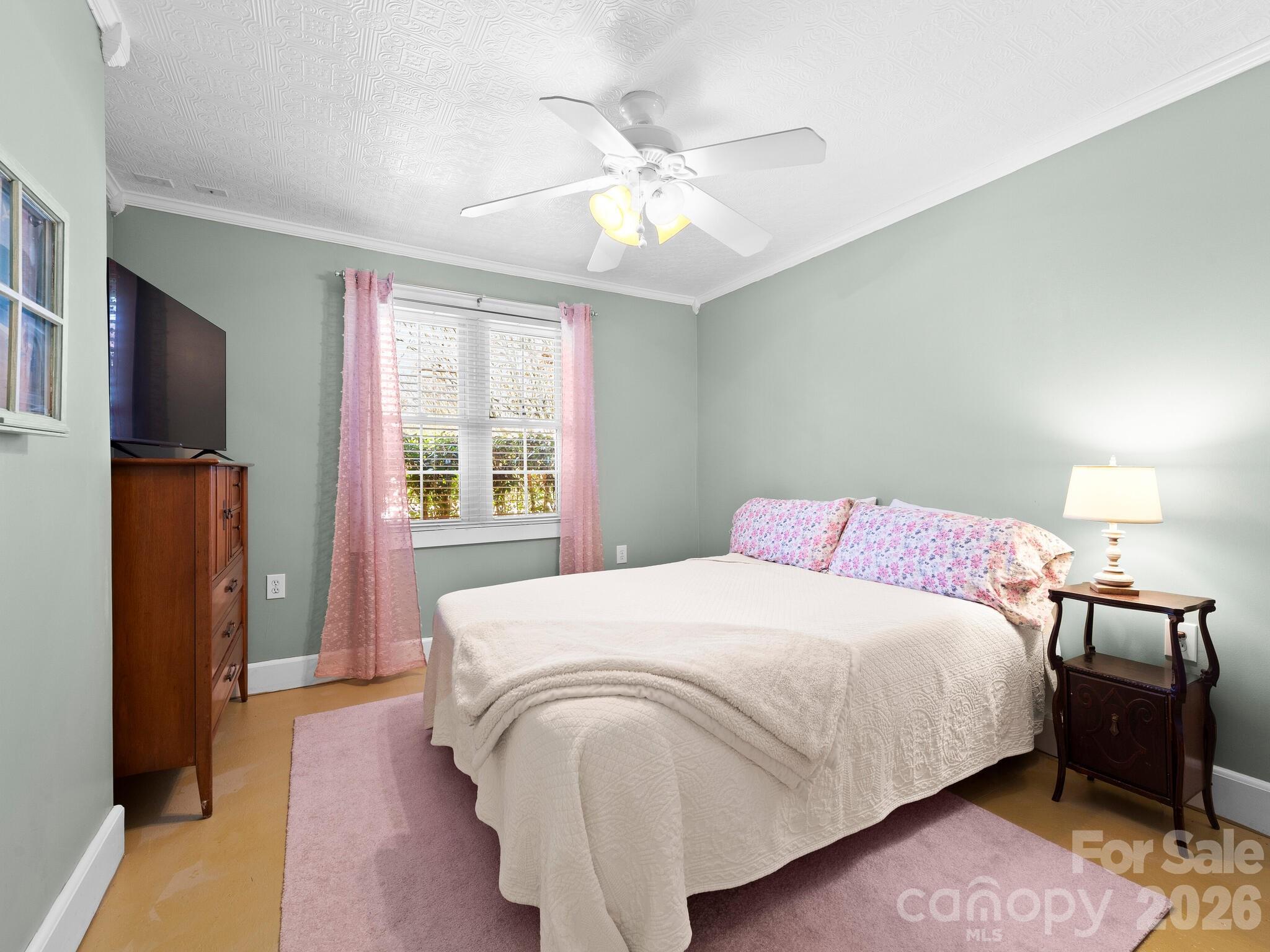 1614 Ridgewood Boulevard Hendersonville NC 28791