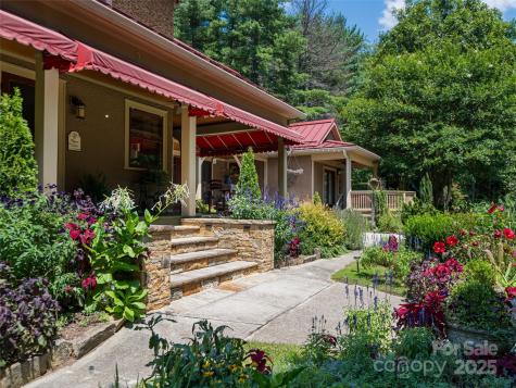 9 West Street Extension Asheville NC 28801