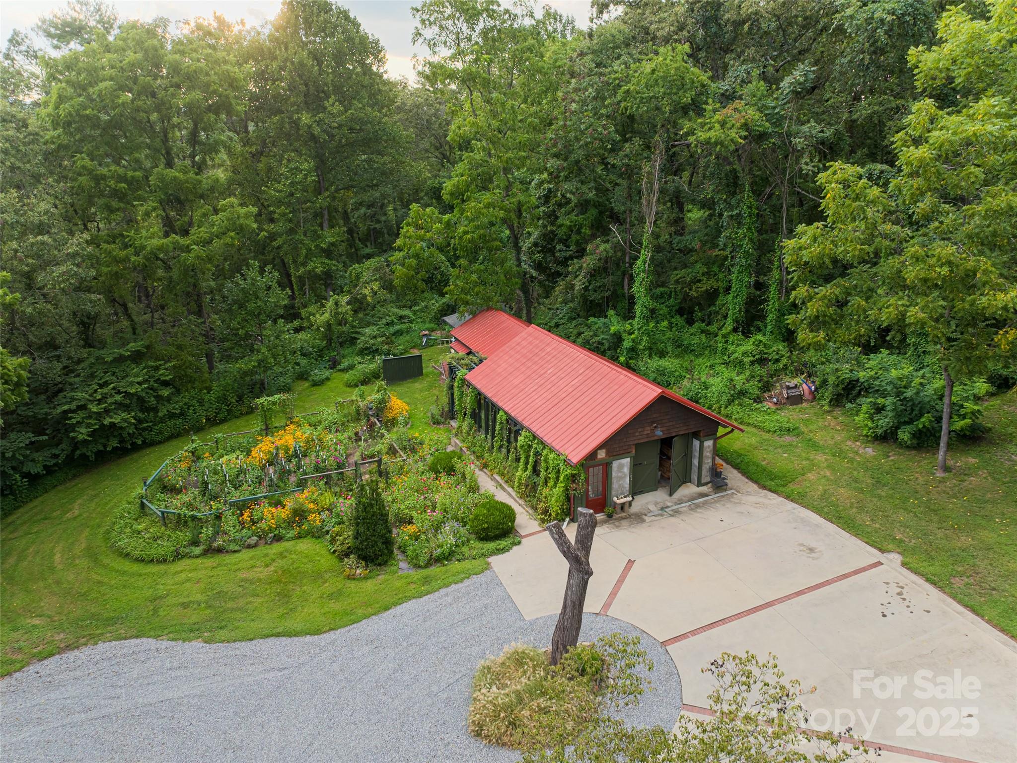 9 West Street Extension Asheville NC 28801