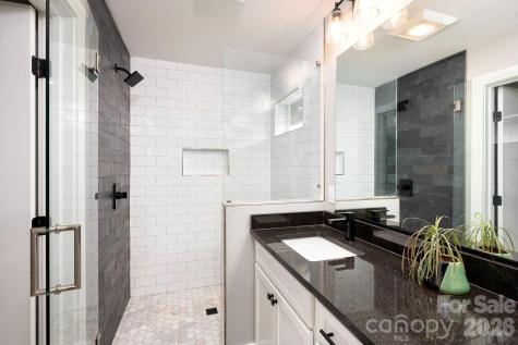 69 Vandalia Avenue Asheville NC 28806