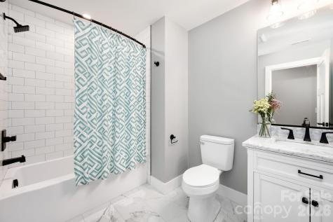 69 Vandalia Avenue Asheville NC 28806