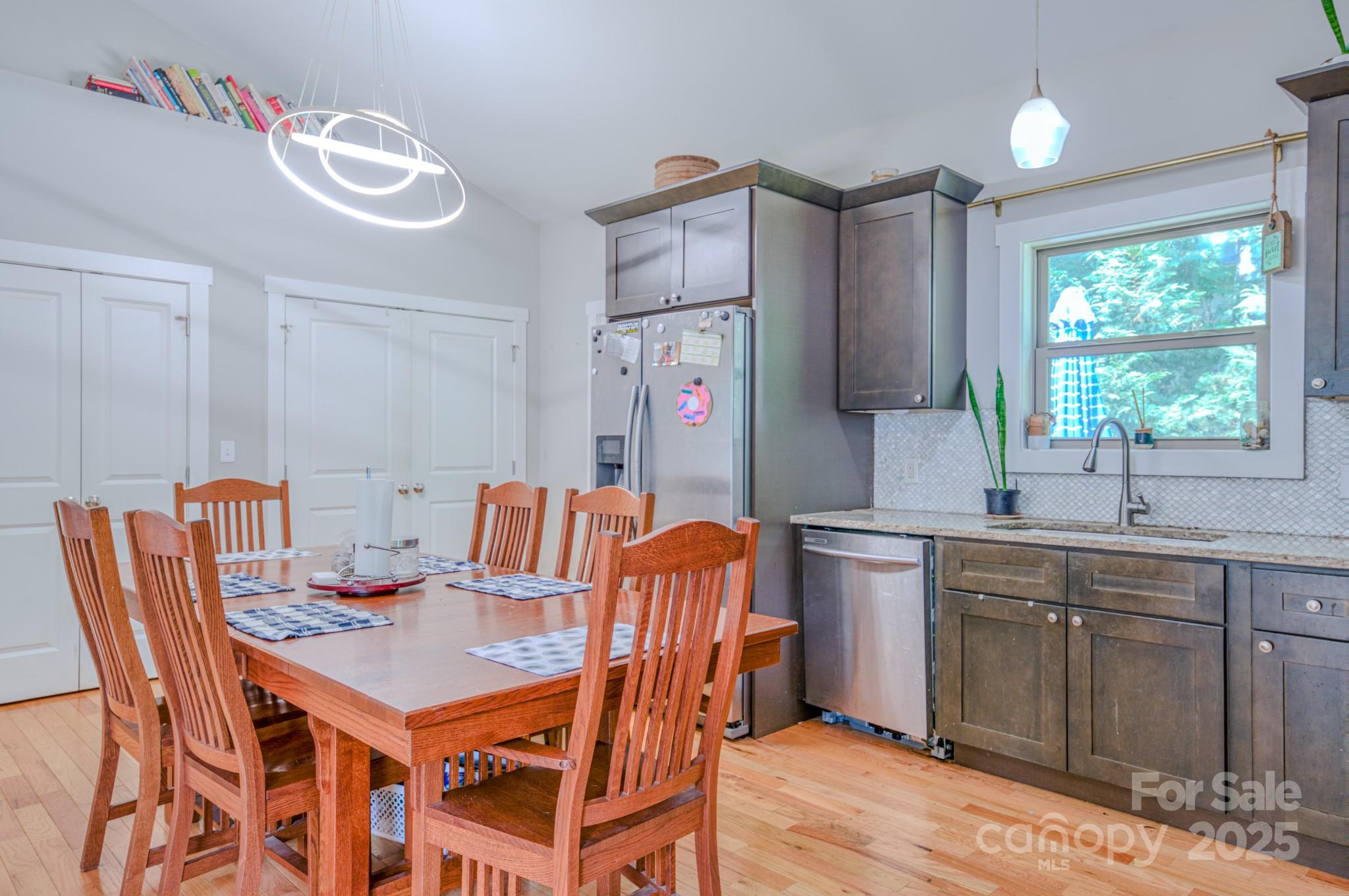 136 Old County Home Road Asheville NC 28806