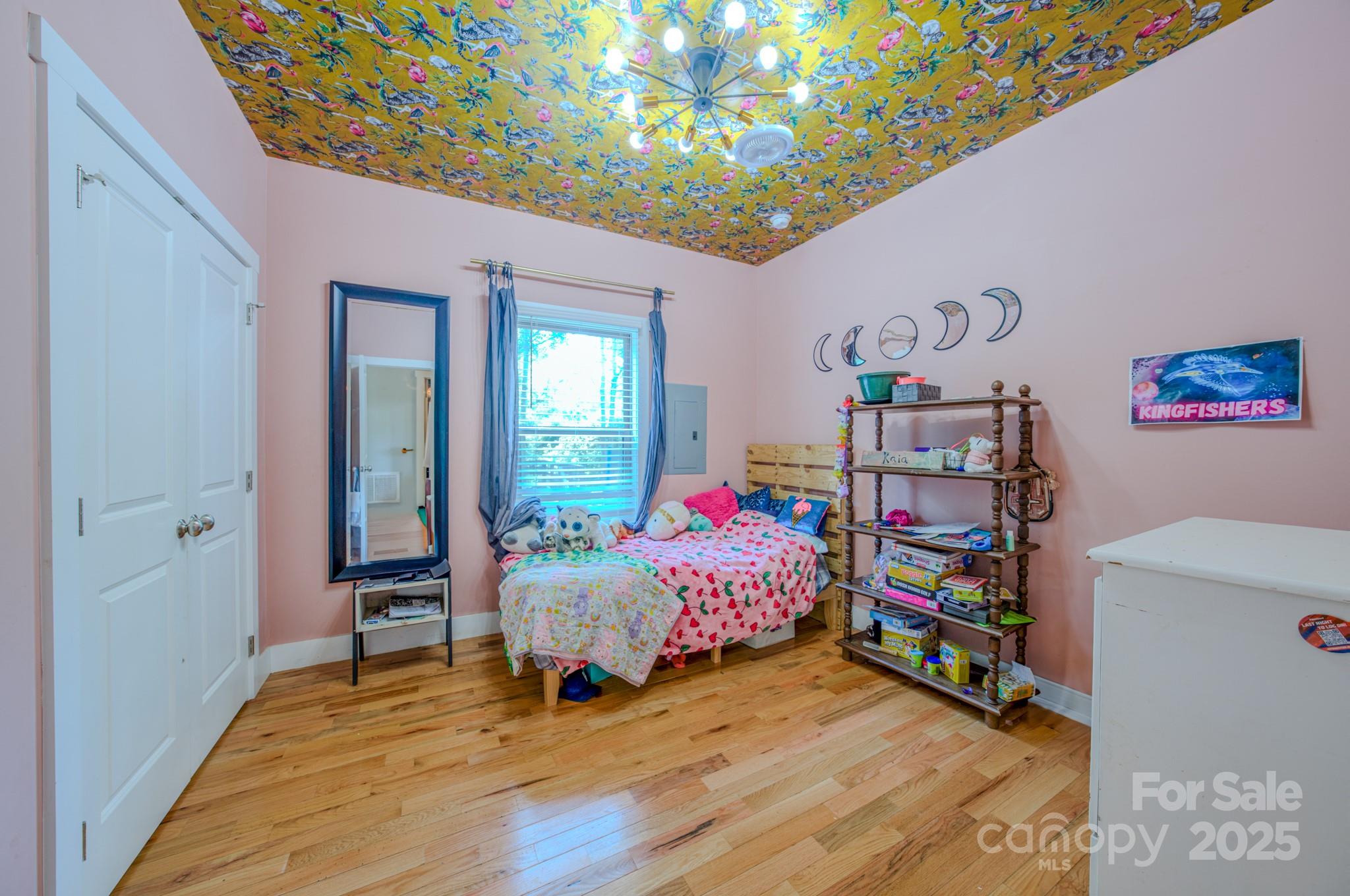 136 Old County Home Road Asheville NC 28806