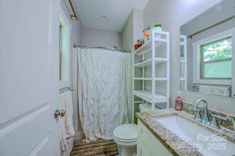 136 Old County Home Road Asheville NC 28806