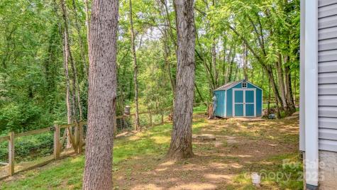 136 Old County Home Road Asheville NC 28806