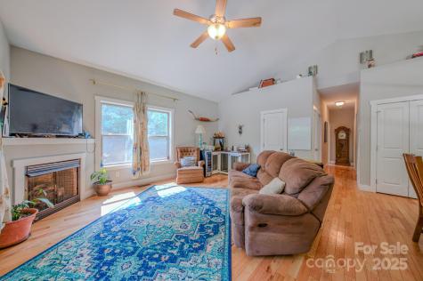 136 Old County Home Road Asheville NC 28806