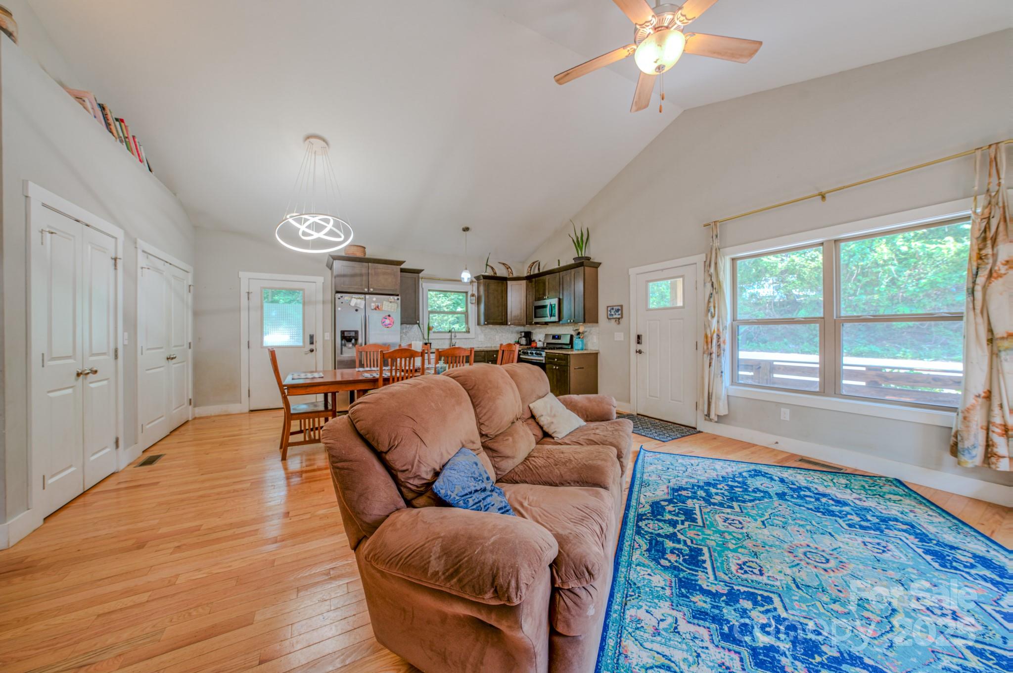 136 Old County Home Road Asheville NC 28806