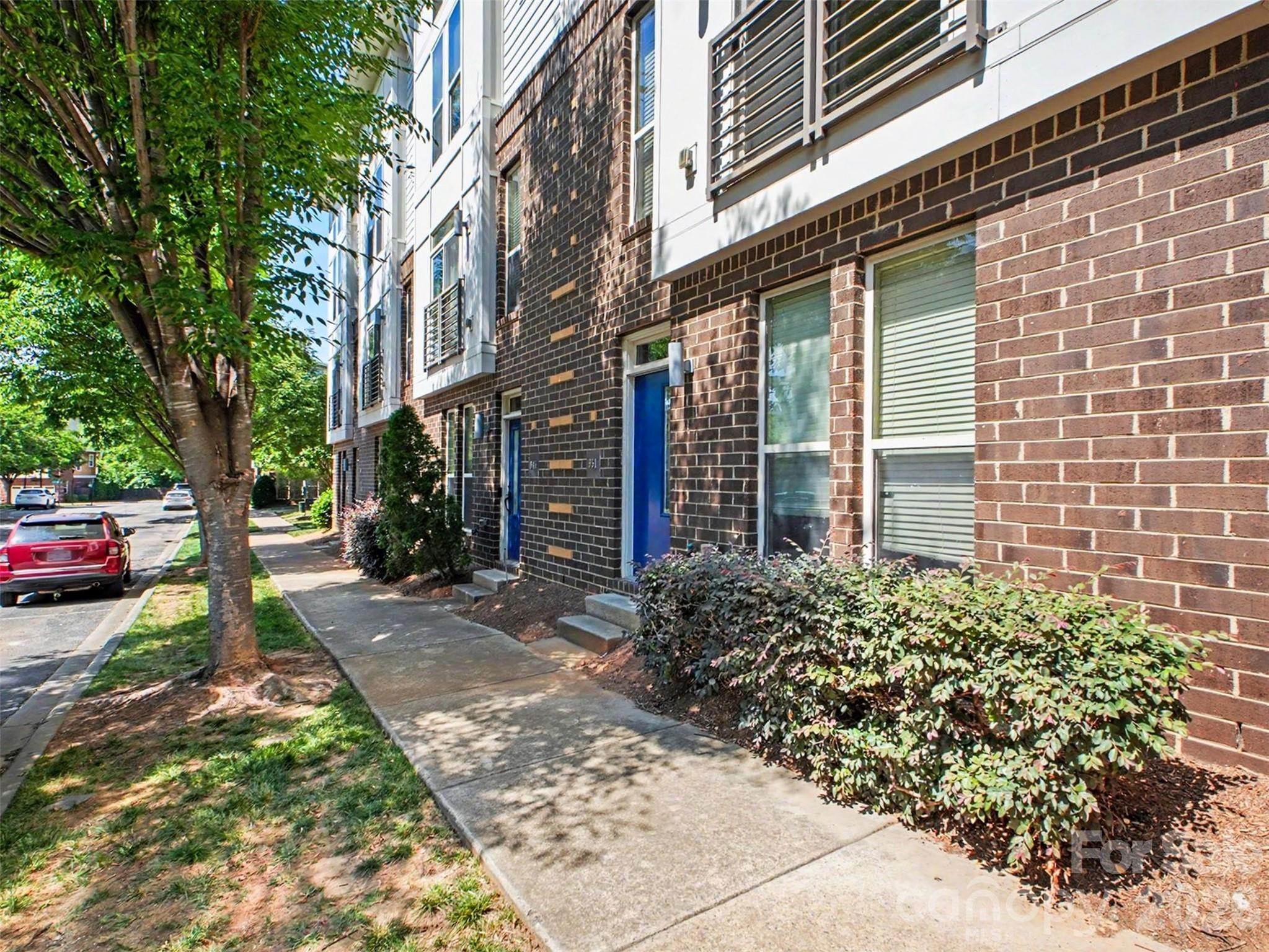 951 Warren Burgess Lane Charlotte NC 28205