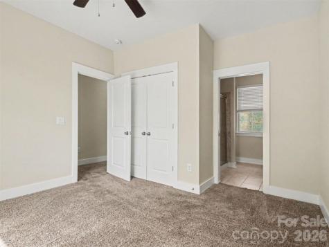 951 Warren Burgess Lane Charlotte NC 28205