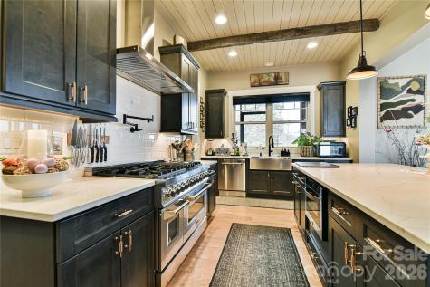 138 Mavrick Drive Mills River NC 28759