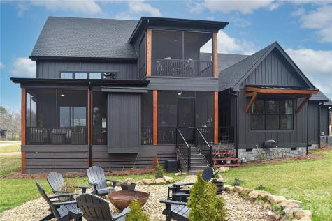 138 Mavrick Drive Mills River NC 28759