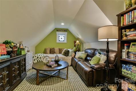 138 Mavrick Drive Mills River NC 28759