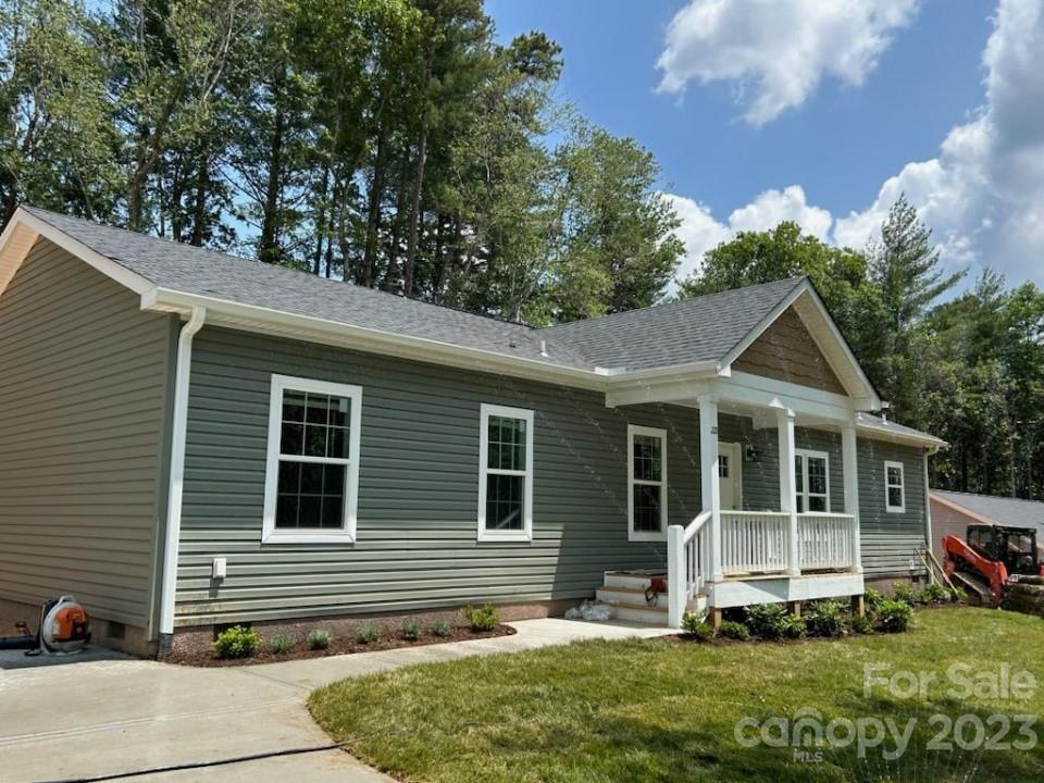 221 Moss Hill Drive Hendersonville NC 28792