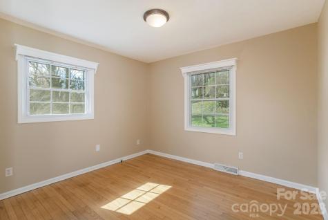 89 Stradley Mountain Road Asheville NC 28806