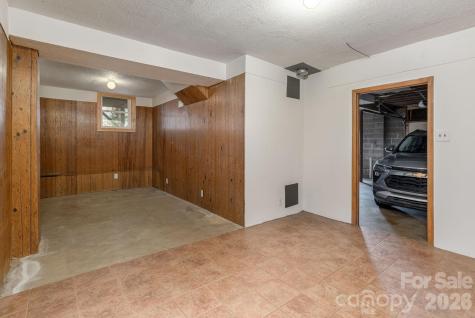 89 Stradley Mountain Road Asheville NC 28806