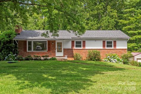19 Fairhaven Court Asheville NC 28803
