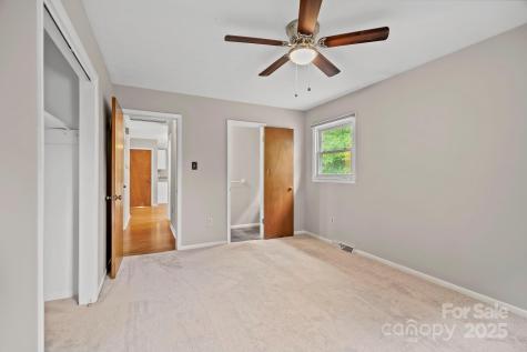 19 Fairhaven Court Asheville NC 28803