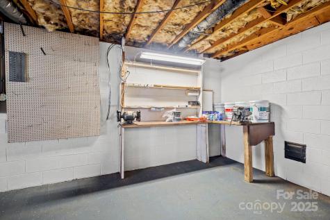 19 Fairhaven Court Asheville NC 28803