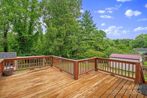 19 Fairhaven Court Asheville NC 28803