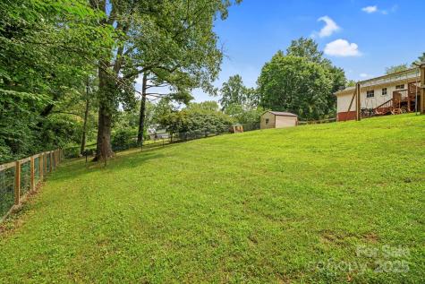 19 Fairhaven Court Asheville NC 28803